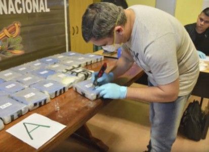 Sute de kilograme de cocaină găsite în Ambasada Rusiei 1 cocaina_4.jpg