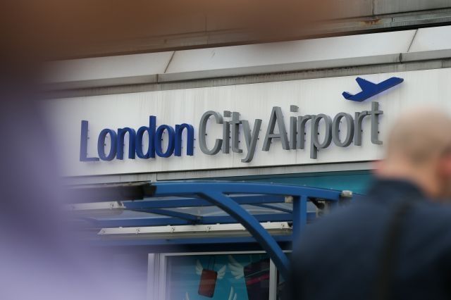 Alertă pe aeroportul London City 1 london_3.jpg