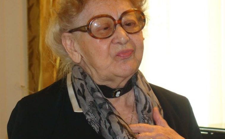 luciabunaciu.jpg