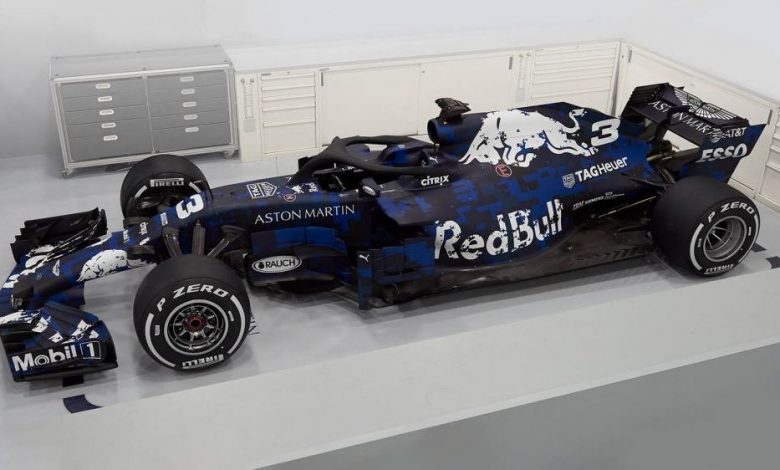 FORMULA 1. Red Bull, lansare minimalistă!!! 1 redbull_2.jpg