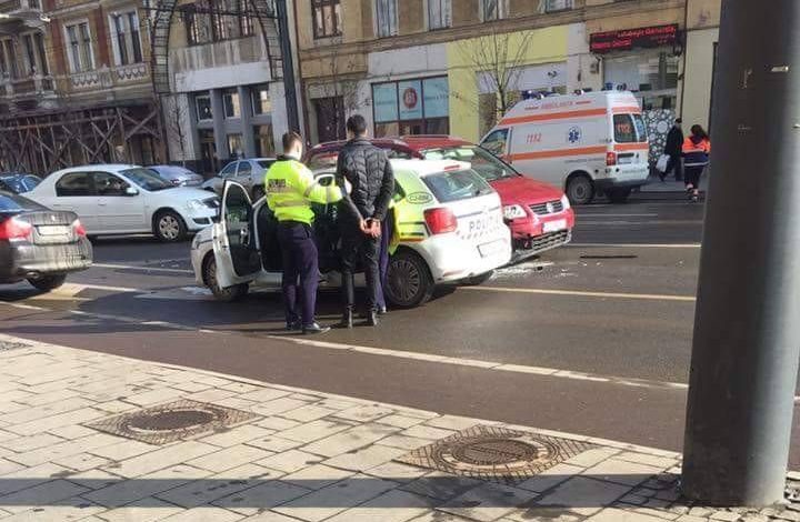 BRAȘOVEAN încătușat, după ce a fost urmărit în trafic de polițiști 1 sofer-incatusat-.jpg