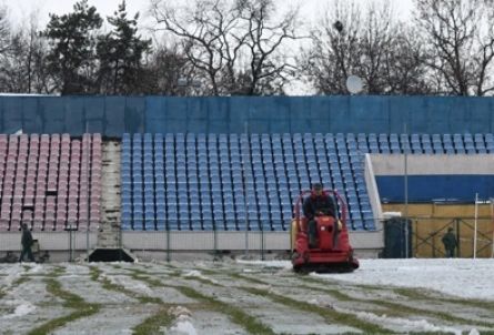 Liga I. Meci amânat din cauza vremii 1 teren_3.jpg
