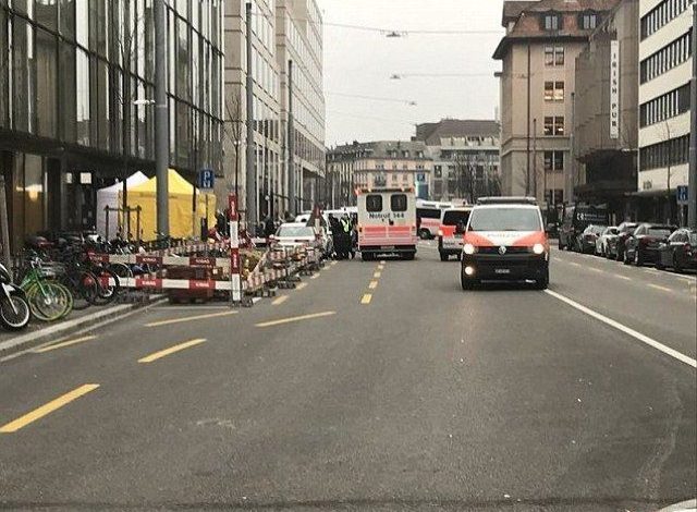 Doi oameni uciși în fața unei bănci 1 zurich_2.jpg