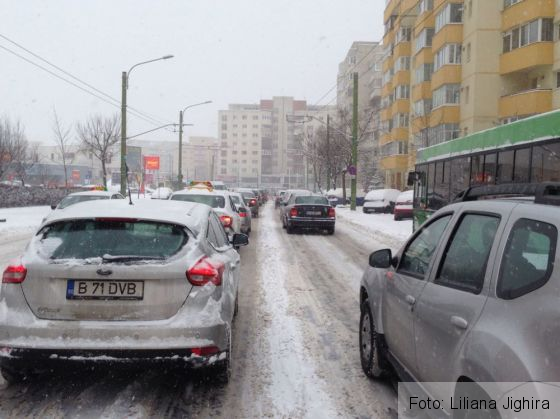 BRAŞOV. RATBV: „Circulaţie în condiţii de iarnă”. Autobuzele şi troleibuzele au întârzieri 1 2_249262.jpg