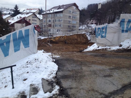 BRAȘOV. Cine repară stricăciunile de pe domeniul public? 1 asfalt1_249177.jpg
