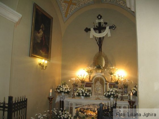 catolici cruce Vinerea Sfanta (2)_249645.JPG