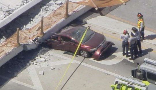 Un pod pietonal s-a prăbuşit în Miami 1 miami_2.jpg