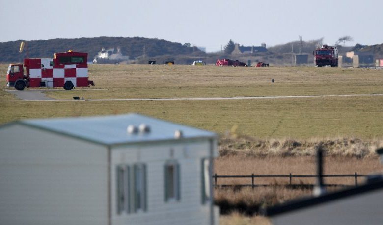 Un avion militar s-a prăbușit în Marea Britanie 1 redarrows.jpg