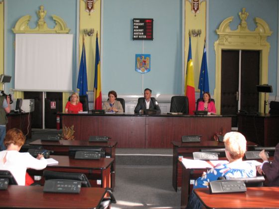 CJ sedinta spitale salarii2_250590.JPG