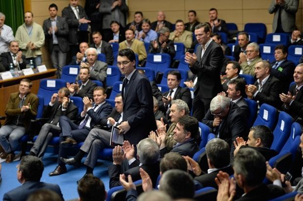 BRAȘOVEANUL Goga a rămas vicepreședinte al FRF!!! Componenţa noului Comitet Executiv 1 comitet-frf.jpg