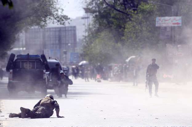 Dublu atentat la Kabul. 21 de morţi 1 kabul2_3.jpg