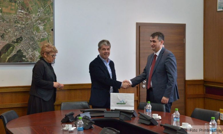 BRAŞOV. Discuţii între primarul George Scripcaru cu ambasadorul Bosniei și Herțegovinei despre o eventuală colaborare 1 pmb-andreipaulfoto08.jpg
