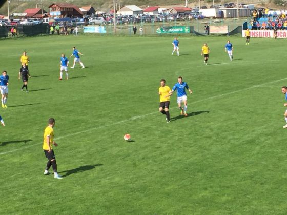 BRAȘOV. AS „SR” a rămas singura echipă neînvinsă în Liga 4 brașoveană. Florin Stângă: „Nu mă surprinde faptul că Zărneștiul a câștigat cu Precizia” 1 sr2_250262.jpeg