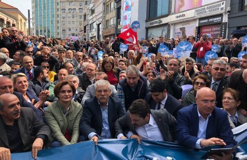 Atenționare de călătorie în Turcia 1 taksim.jpg