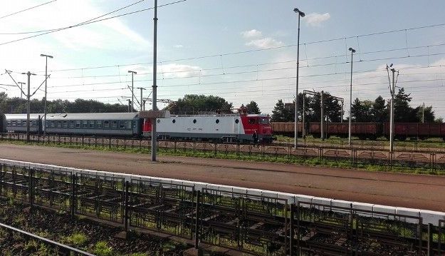 CFR anulează 109 trenuri de Paști; unele trec prin BRAȘOV. Lista integrală 1 trengaralinieferata.jpg