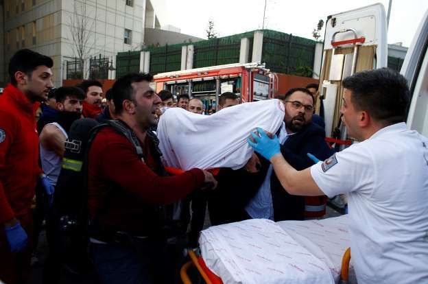 Incendiu într-un spital din Istanbul 1 turcia2.jpg