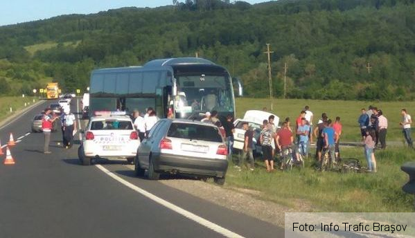 Update. BRAȘOV. Neasigurarea la schimbarea direcției de mers, cauza accidentului de pe DN 1 1 accidentpersani_7.jpg