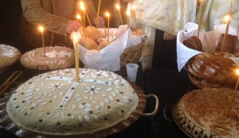 Moșii de Vară. Ce trebuie făcut în Sâmbăta Rusaliilor 1 colivacolaci.jpg