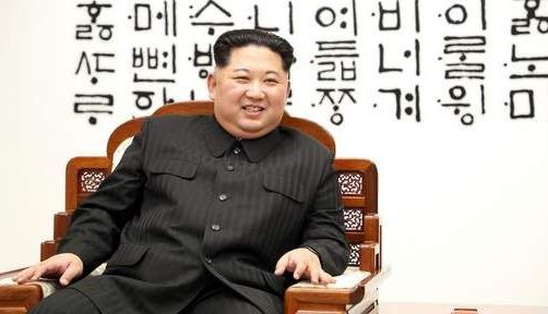 Kim Jong-un călătorește numai cu... WC-ul personal!!! Alte obiceiuri ciudate ale liderului nord-coreean... 1 kim_18.jpg