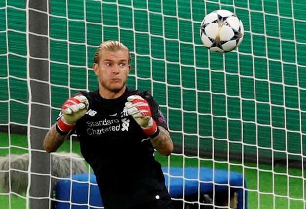 Portarul lui Liverpool, tras pe linie moartă 1 loris.jpg