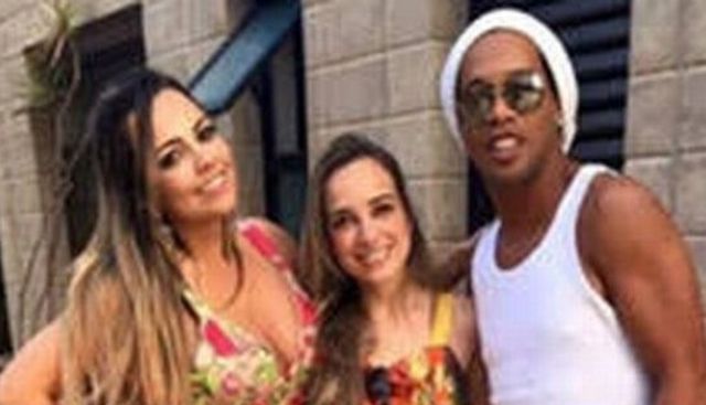 CE „CĂSĂTORIE”! Două femei pentru Ronaldinho!!! 1 ronaldinho_3.jpg