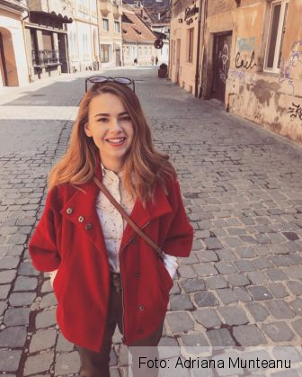O brașoveancă a obținut medalia de argint pentru poezie, în Italia 1 32725606_1666727626696383_1966039821117816832_n_252545.jpg
