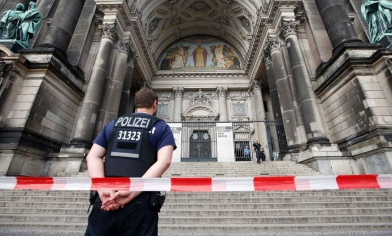 Incident armat la Catedrala din Berlin 1 berlin_4.jpg