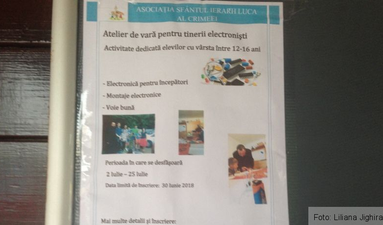BRAȘOV. Un preot ortodox ține ateliere de electronică 1 img-3528_3.jpg