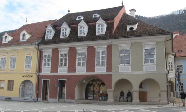 BRAȘOV. „Şedinţă” de CenaKLUb Tiuk 1 libraria-humanitas-.jpg