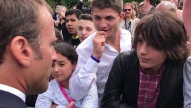 macron_7.jpg