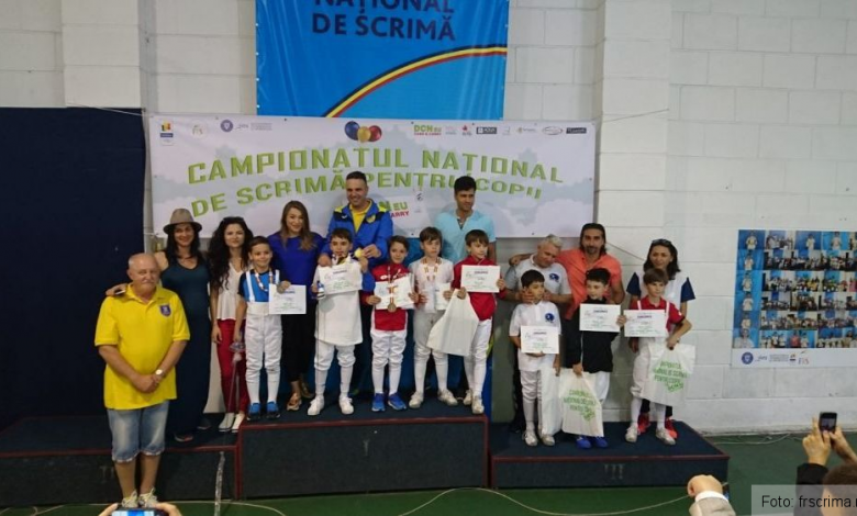 BRAȘOV. „Aur” pentru Corona la Naționalele de scrimă pentru copii. Luca Mărginean, campion la sabie 1 scrima_7.jpg