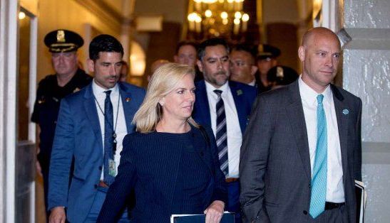 Donald Trump va semna un decret pentru a evita despărţirea familiilor imigranţilor 1 sua_8.jpg