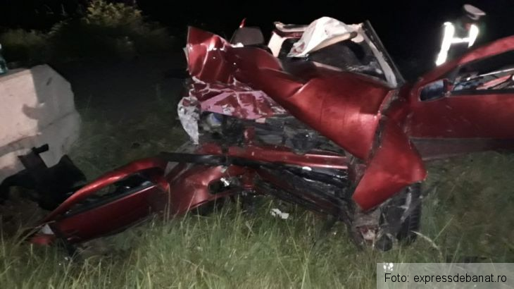 Un mort şi trei răniţi grav într-un accident produs, azi-noapte, pe DN 6 1 accident dn 6 2_254830.jpg