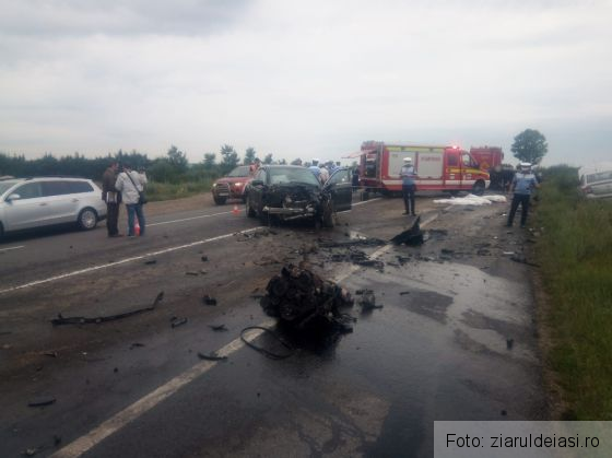Update. Trei oameni au pierit în accidentul de azi-dimineață, de pe DN 28 (FOTO) 1 accident iasi_254009.jpeg