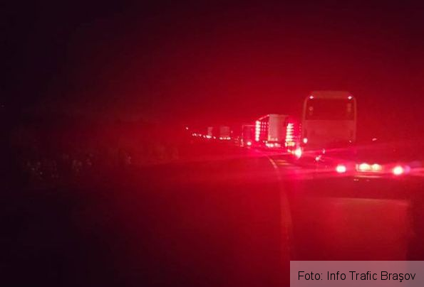 BRAŞOV. Accident cu patru victime, provocat de un şofer italian, pe DN 13 1 accidentdn13_11.jpg