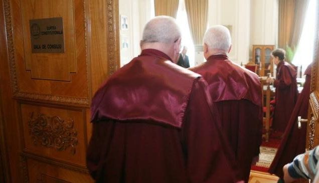 CCR desfiinţează legea privind desecretizarea protocoalelor SRI 1 ccr_3.jpg