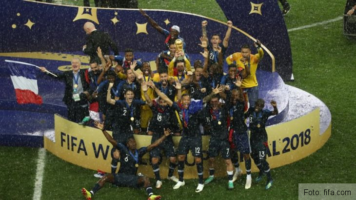 CUPA MONDIALĂ 2018. FRANȚA e noua REGINĂ a PLANETEI - GALERIE FOTO 1 franta1_254213.jpg