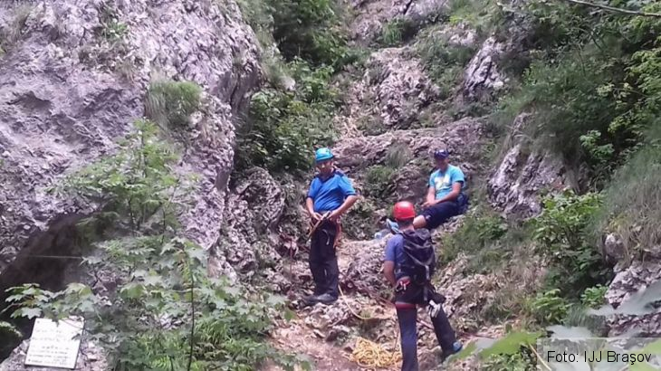 Jandarmii montani braşoveni, pe podium (FOTO) 1 jandarmi 6_254134.jpg