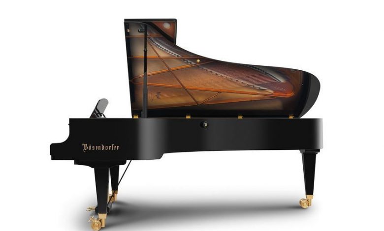 BRAȘOV. Pian adus special pentru „Transylvanian International Piano Competition” 1 pian_2.jpg