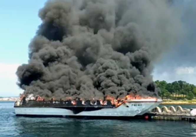 Zeci de turiști, la un pas de tragedie 1 ponte.jpg