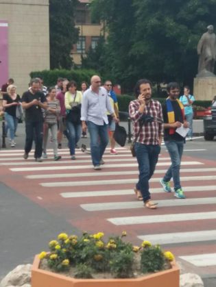 BRAȘOV. Protest în... traversare (VIDEO) 1 protest trecere_253775.jpeg