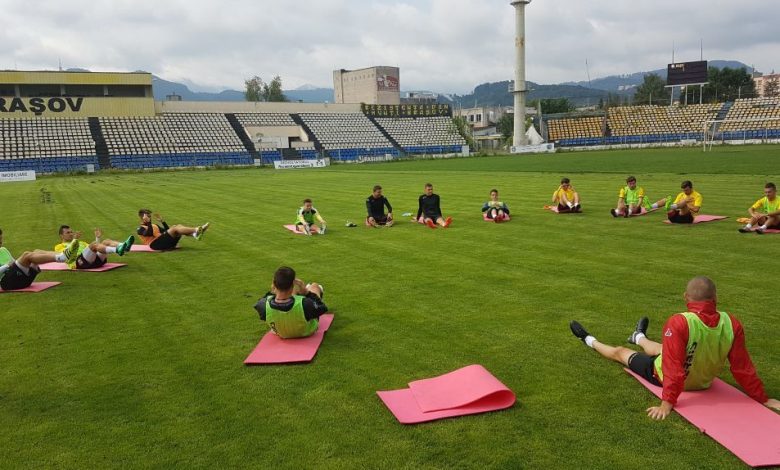 ACS „SR” MUNICIPAL BRAȘOV. Primul amical al verii. Duel cu Suporter Club Oţelul Galaţi 1 sr_10.jpg