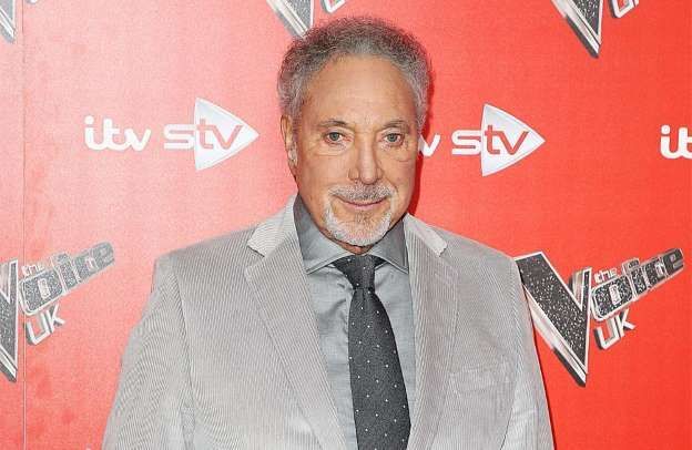 Tom Jones, internat de urgență în spital 1 tomjones_2.jpg
