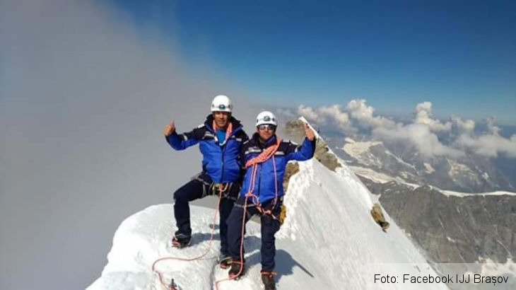 Doi jandarmi BRAȘOVENI au cucerit Vârful Matterhorn (FOTO) 1 FB_IMG_1533490781016_255083.jpg