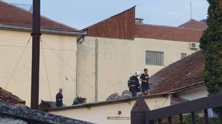 BRAȘOV. Incendiu în apropierea Colegiului Național „Andrei Șaguna” 1 IMG-20180831-WA0024_256202.jpg