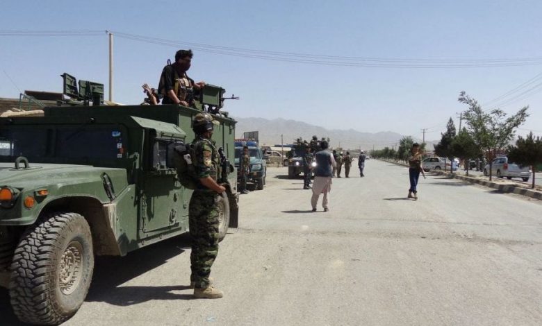 Zeci de morţi în urma unui dublu atentat sinucigaş 1 afganistan_7.jpg