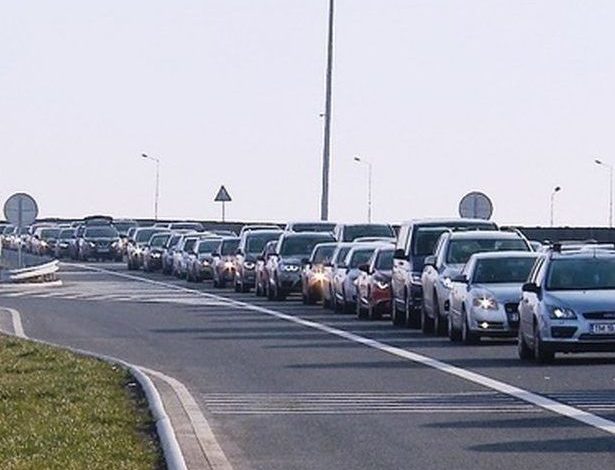 BRAŞOV. Peste jumătate din maşinile aflate în circulaţie au probleme tehnice 1 autostradasoarelui.jpg