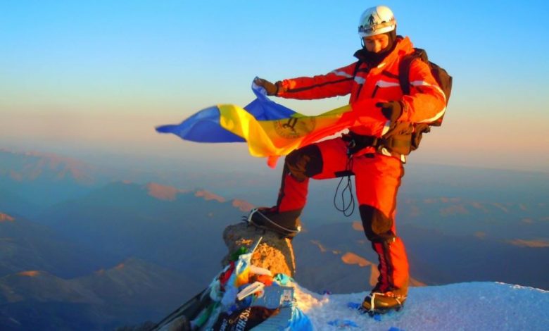 PREMIERĂ în alpinismul românesc!!! Filip Bacalu face parte dintr-un club braşovean!!! 1 bacalu.jpg