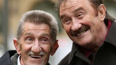 barrychuckle2.jpg
