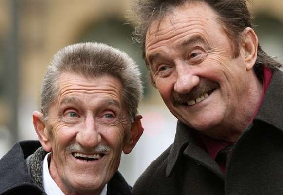 barrychuckle2.jpg